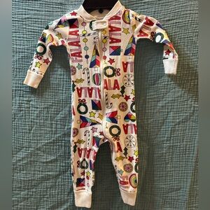 Hanna Andersson Falala Multicolor Christmas zip up pajamas